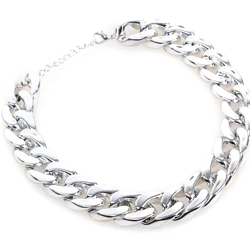 Gold twisted chain dog collar with buckle on a white background, showing adjustable size from 21cm to 50cm.