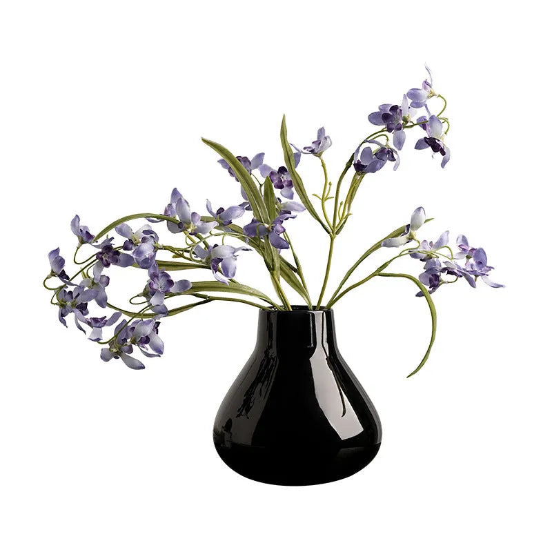 Black and white ceramic round belly French high sense decorative vases with artificial flower arrangements