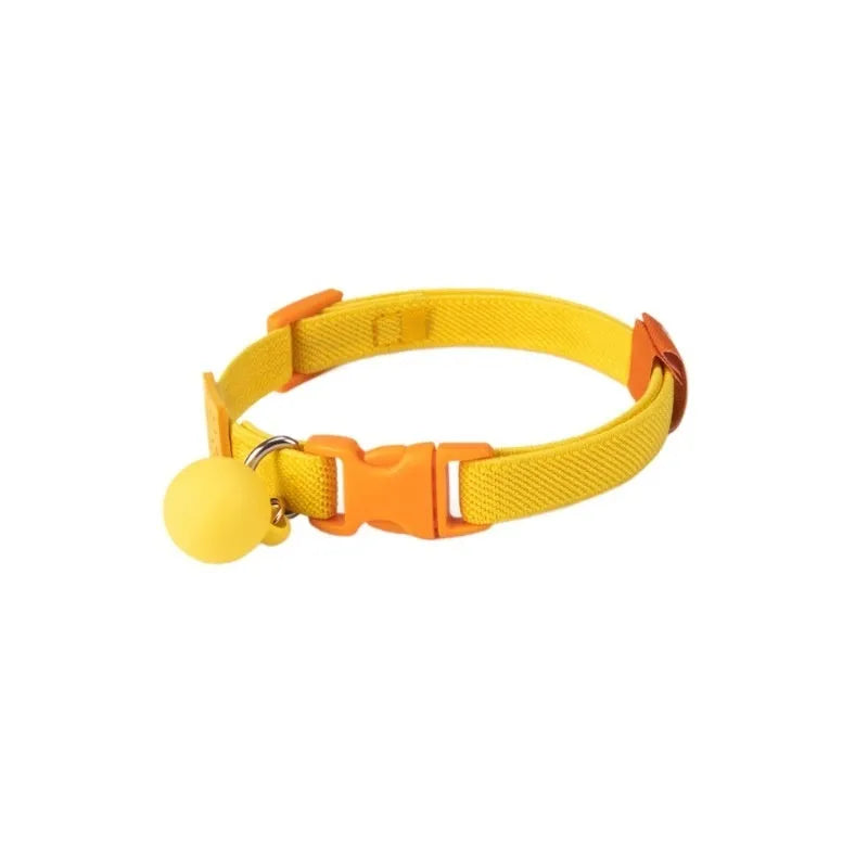 Small elastic polyester dog collar shown in various colours, adjustable from 22 to 32 cm for tiny dog breeds.
