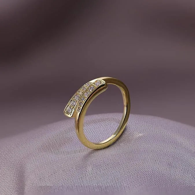 Geometric alloy toe ring with 14K gold plating and rhinestone or water drop accents