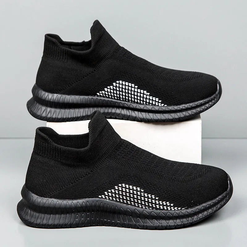 Popcorn Flyknit low-top casual sneaker in solid colour on a viscose sole.
