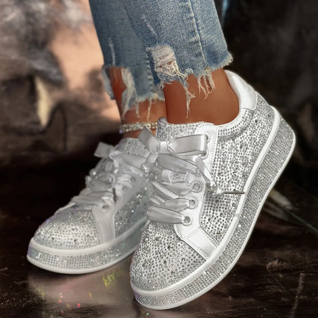 White low-top starry rhinestone casual women's shoes with rubber sole and cotton lining