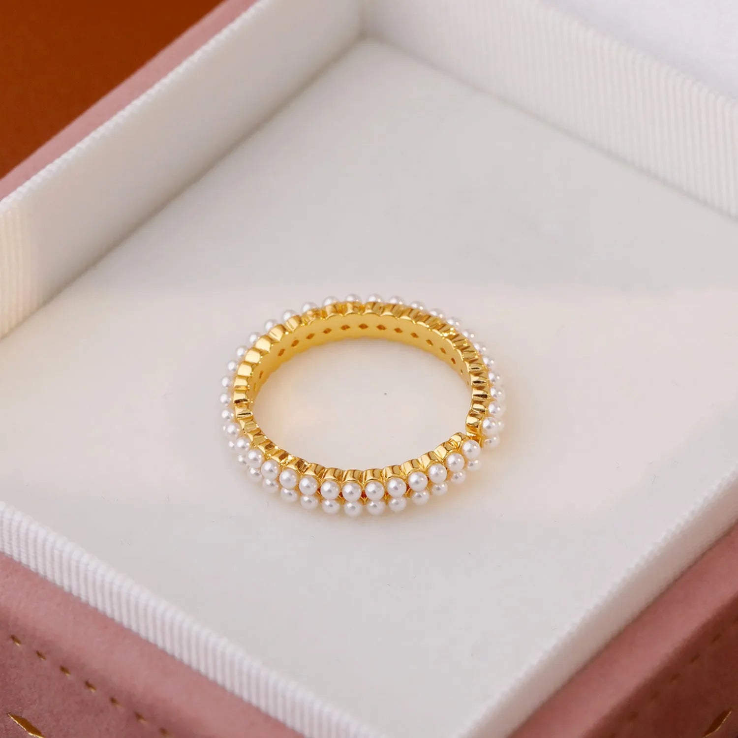 Gold geometric open-mouth women's ring with electroplated copper construction