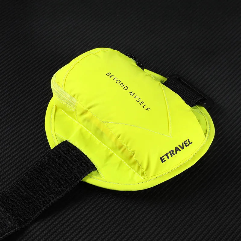 Running arm bag with reflective material in black colour showing 7-inch capacity for outdoor sports