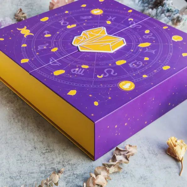 Halloween gift box with crystal decoration showing countdown calendar and 33.5x30.5cm dimensions