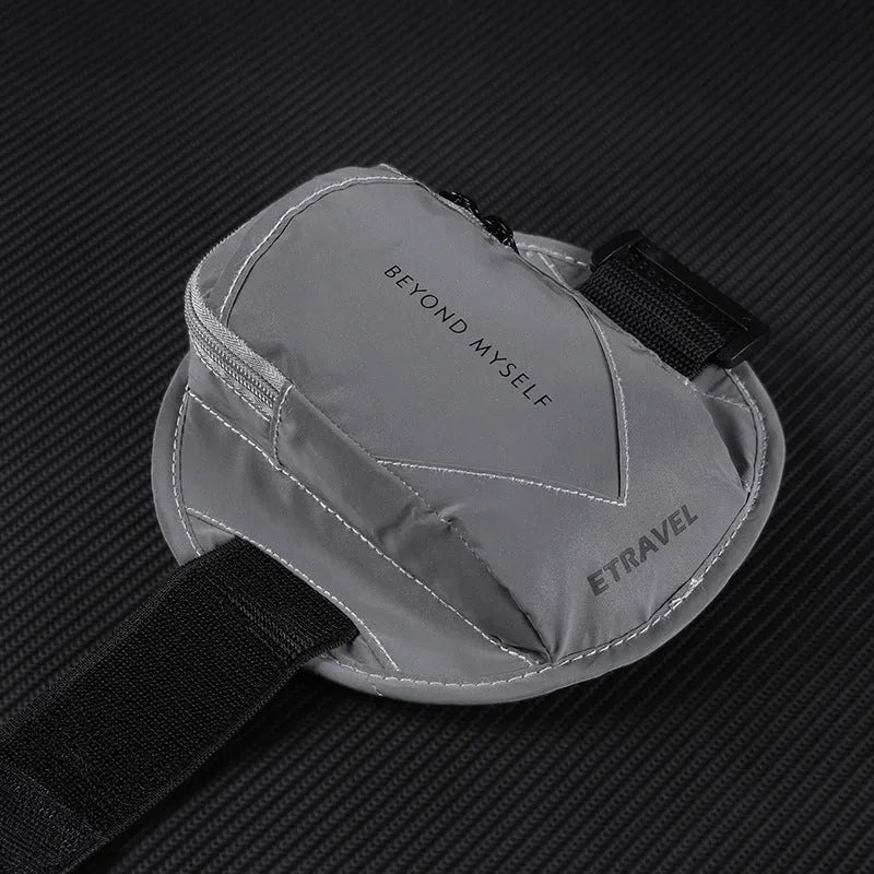 Running arm bag with reflective material in black colour showing 7-inch capacity for outdoor sports