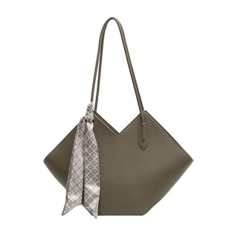 Women's fashion PU leather shoulder bag in eight colours with sandwich pocket design and 43cm width