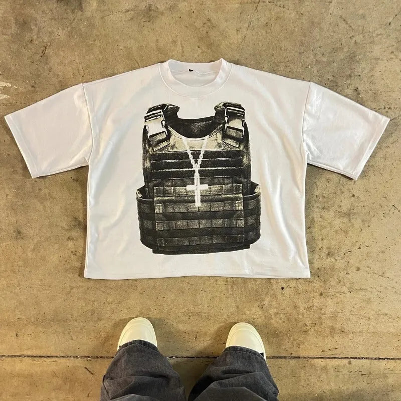 Men's printed cotton short sleeve t-shirt in retro street style with drop-shoulder sleeves.