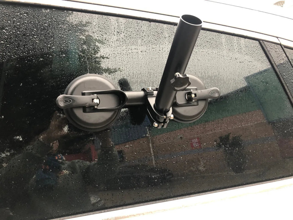 Black off-road car sucker base with rubber disc body for windscreen mounting of flagpoles