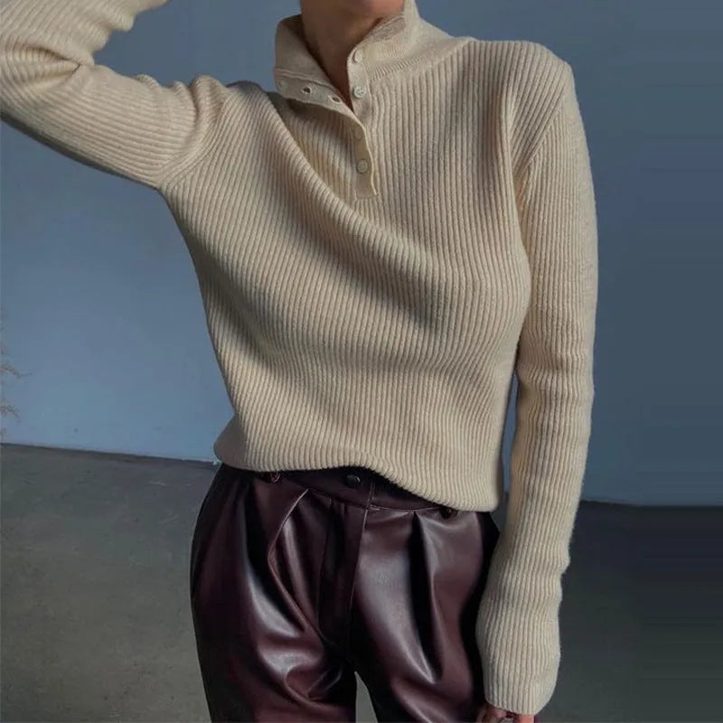 Retro single-breasted pullover sweater with half turtleneck in slim fit design