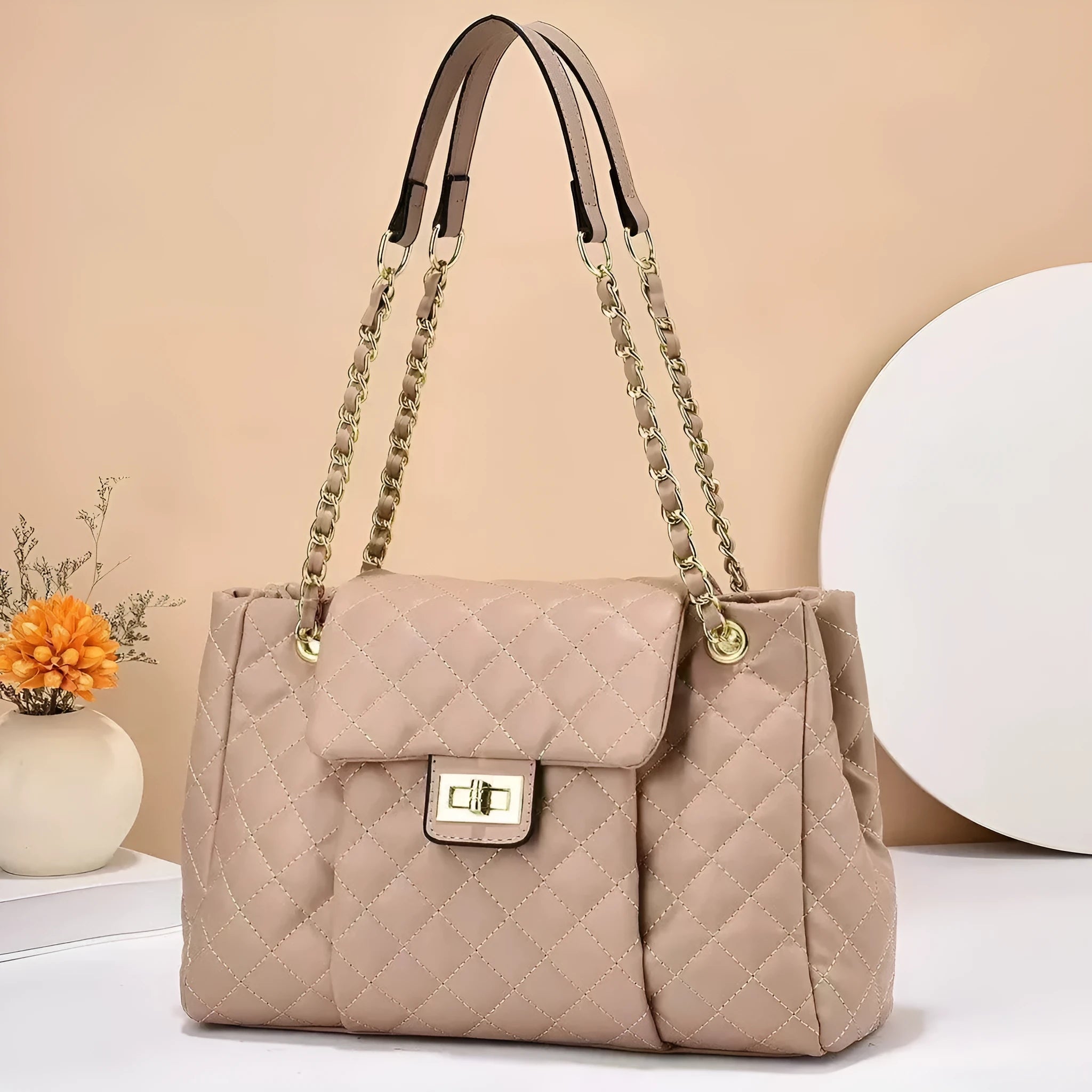 Women's solid colour PU messenger bag with diamond grid pattern and chain detail, horizontal square shape