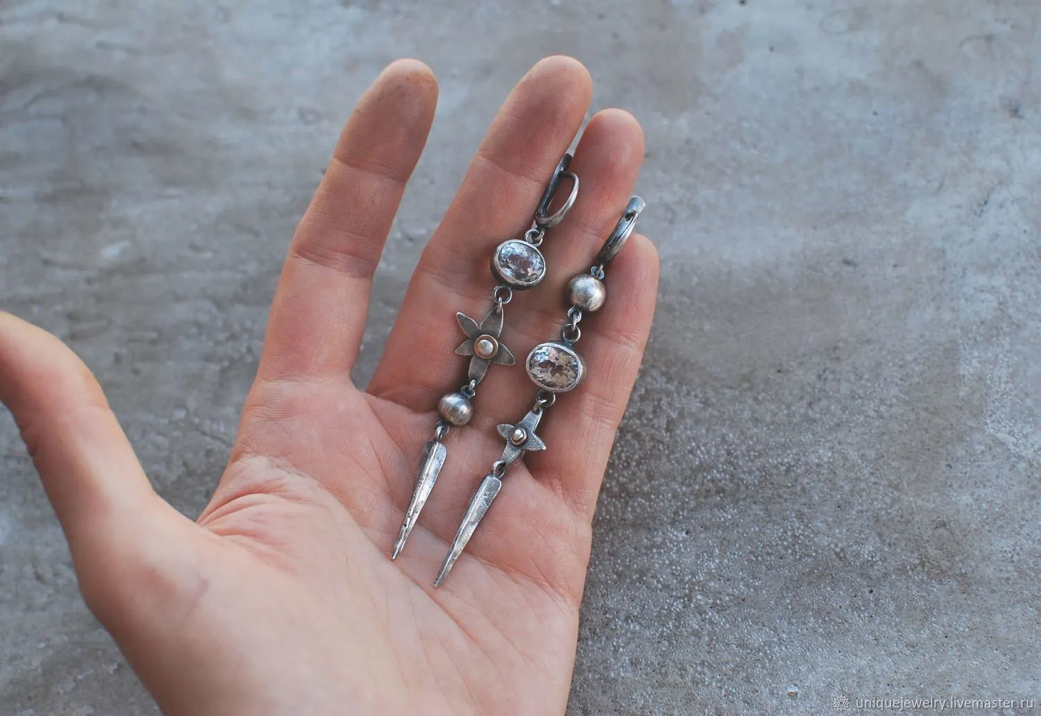 Geometric antique silver pendant earrings with long rhinestone XINGX design