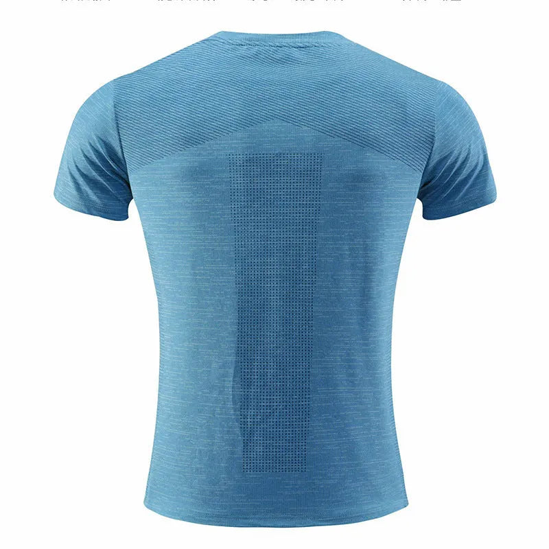 Man's short-sleeved sports t-shirt in polyester spandex fabric for running and basketball