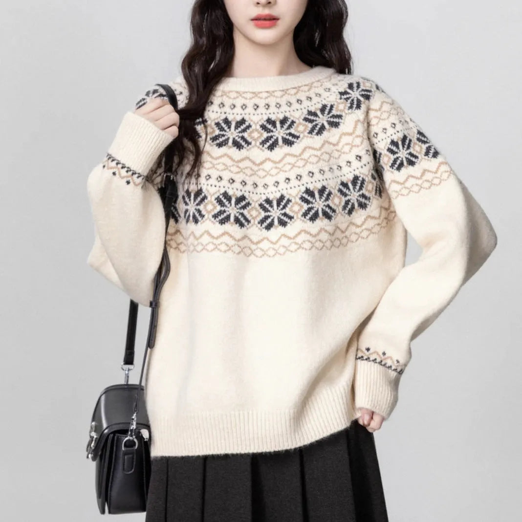 Women's milky white vintage fair isle geometric pattern pullover sweater with crew neck and long sleeves