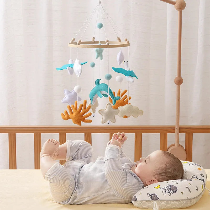 Baby bed bell pendant wind chime cloth hanging rattle with animal design for newborn vision training