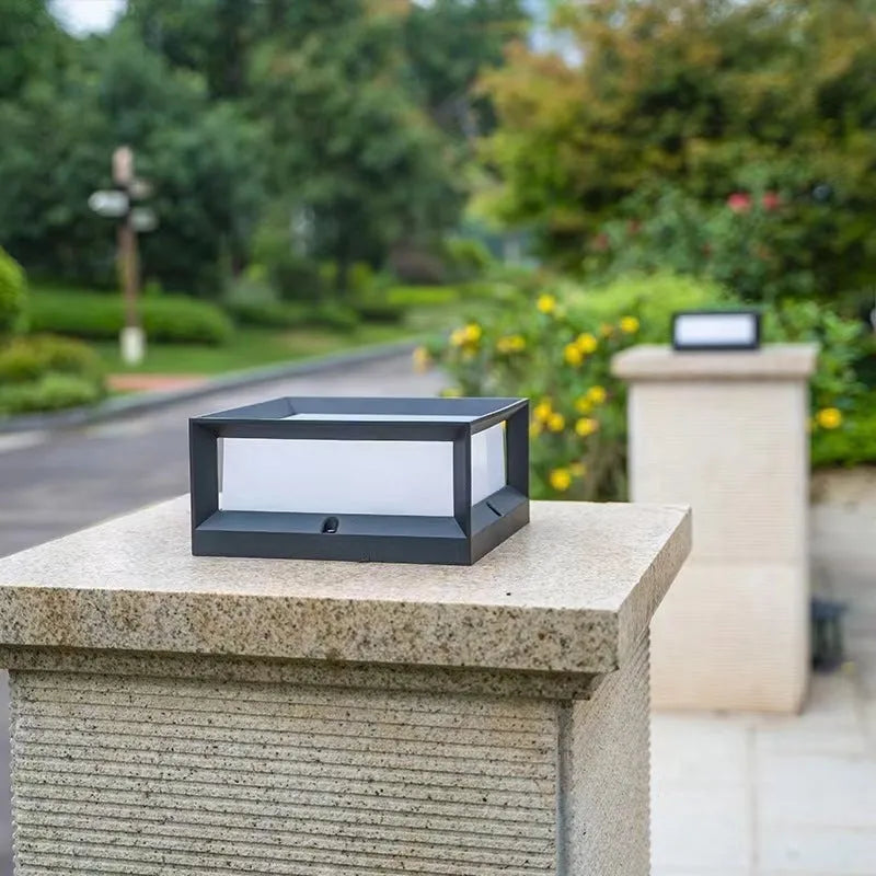 Solar LED outdoor column light with aluminium construction and IP54 waterproof rating