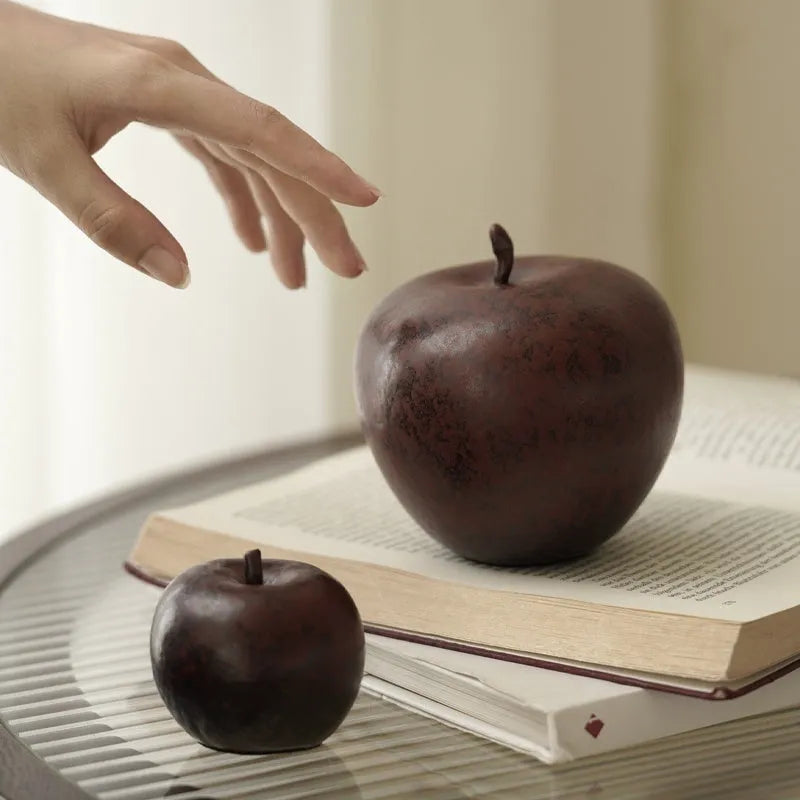 Ceramic simulated apple ornament in retro Chinese style for desktop decoration