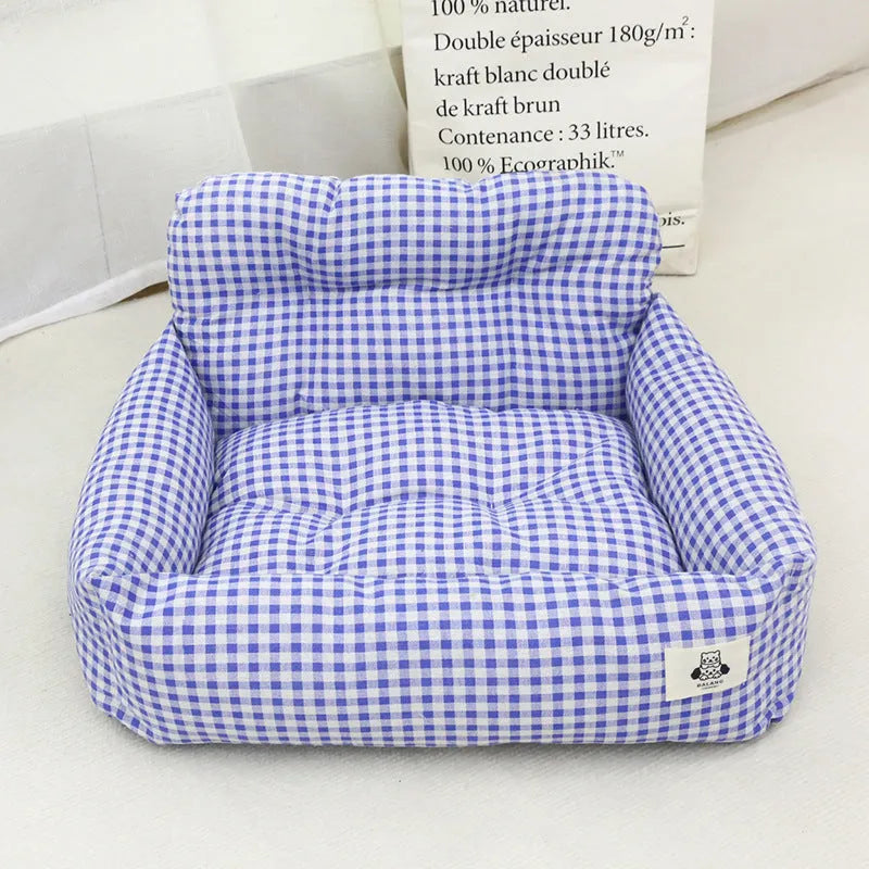 Car-mounted cloth pet travel basket in blue plaid or grey, small and large size options for dogs