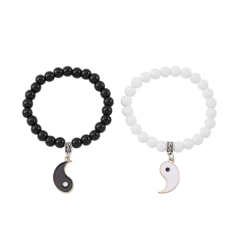 Geometric eight-diagram shaped alloy bracelet with electroplated finish in unisex design