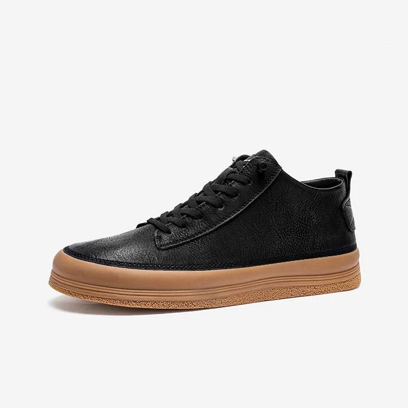 Men's black and white leather casual shoes with rubber soles and lace-up closure