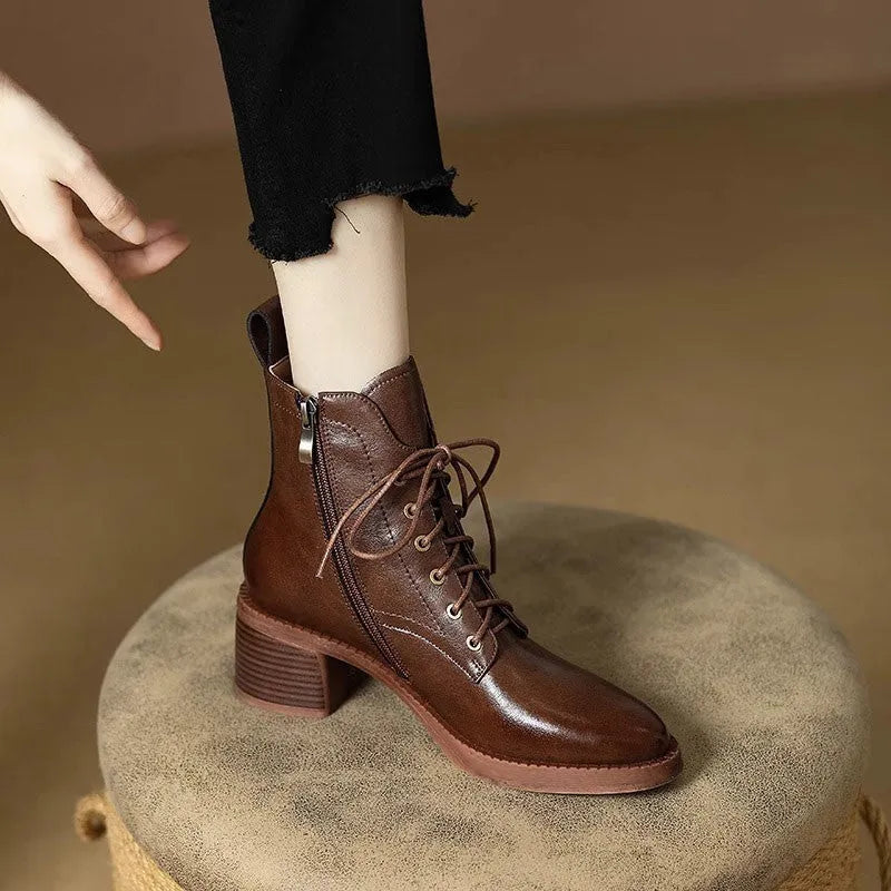 Women's black pointed-toe short tube boots with 5.5cm heel and 13cm shaft
