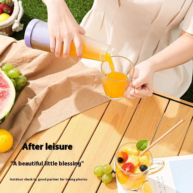 Portable electric juicer blender 400ml USB rechargeable white with cup and lid