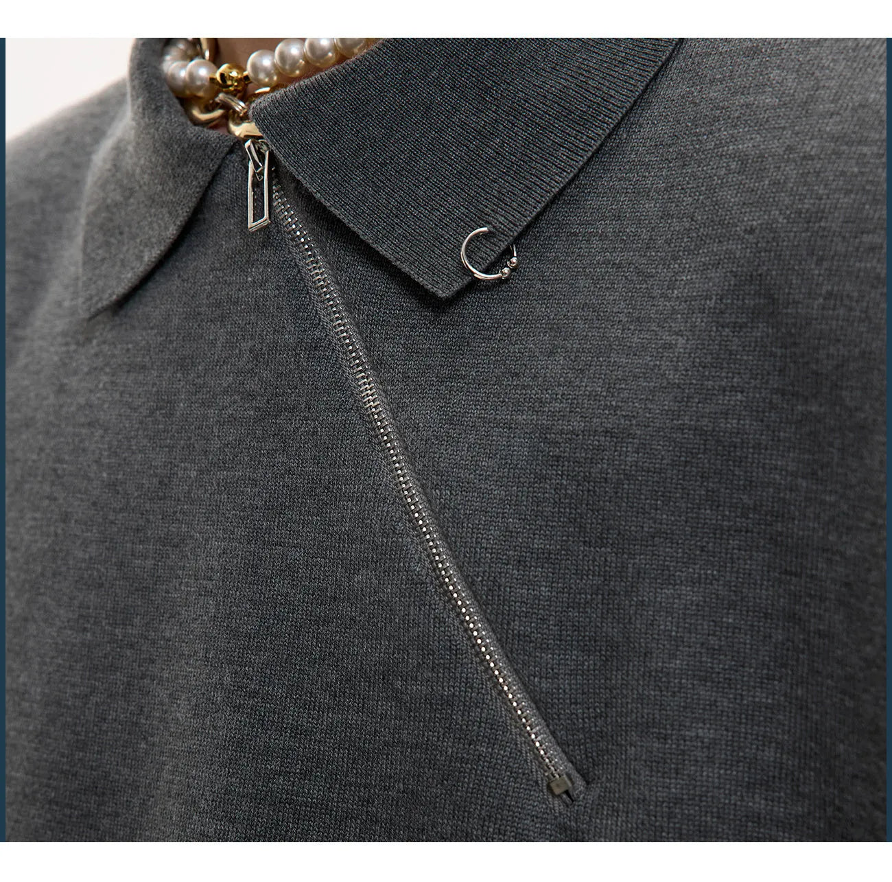 Men's ice-feeling slim-fit knitted polo shirt with oblique zipper closure in solid colour