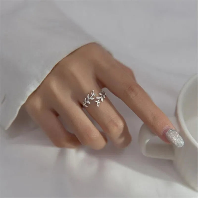 Women's copper branch leaf ring with geometric design in gold or silver electroplated finish