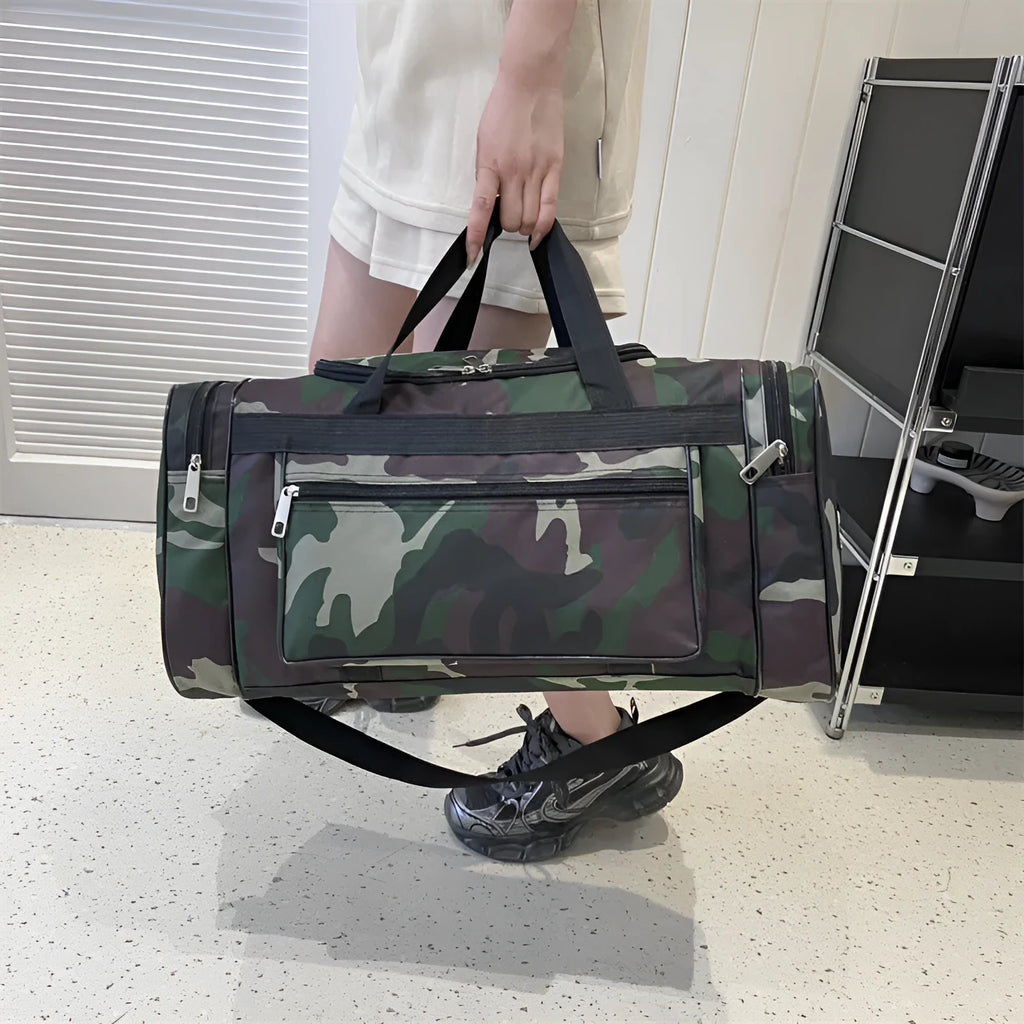 Camouflage pattern luggage bag with waterproof fabric and stripes detailing