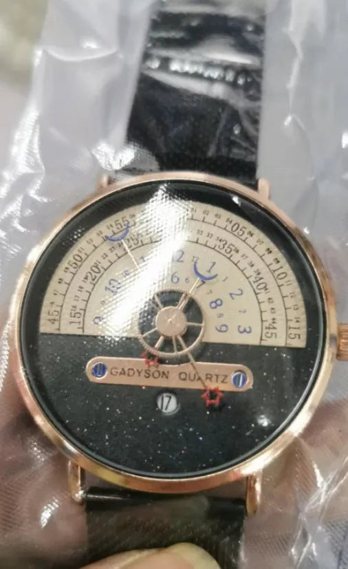 Men's sports quartz wristwatch with round 40mm dial, mineral glass lens, and stainless steel strap showing time display
