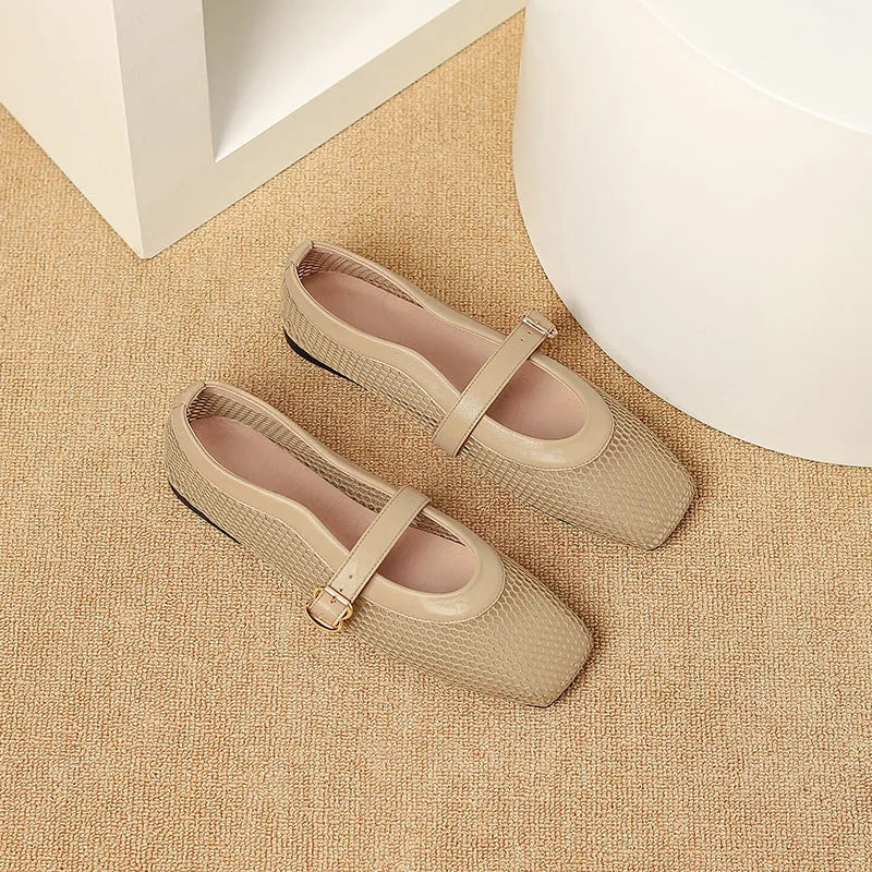Women's low-heel mesh hiking pump in beige with buckle closure and square toe