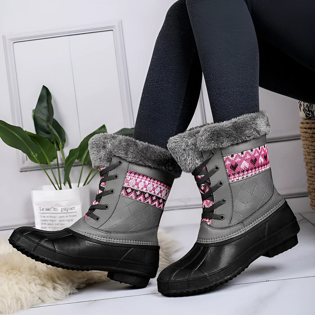 Women's winter high-top hiking shoes with plus velvet lining, non-slip rubber sole, in black colour