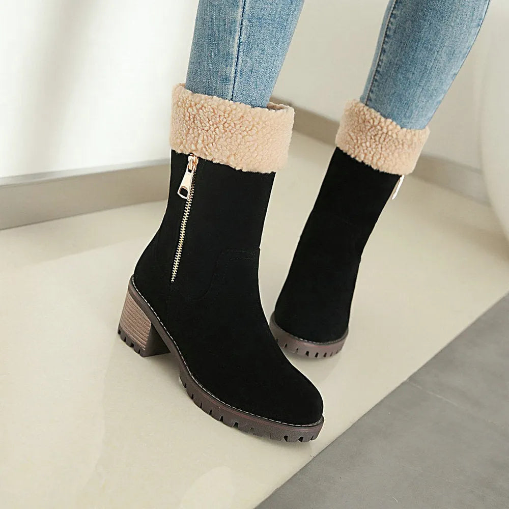 Snow boots with rubber sole and plush lining in black, grey, green, or orange.
