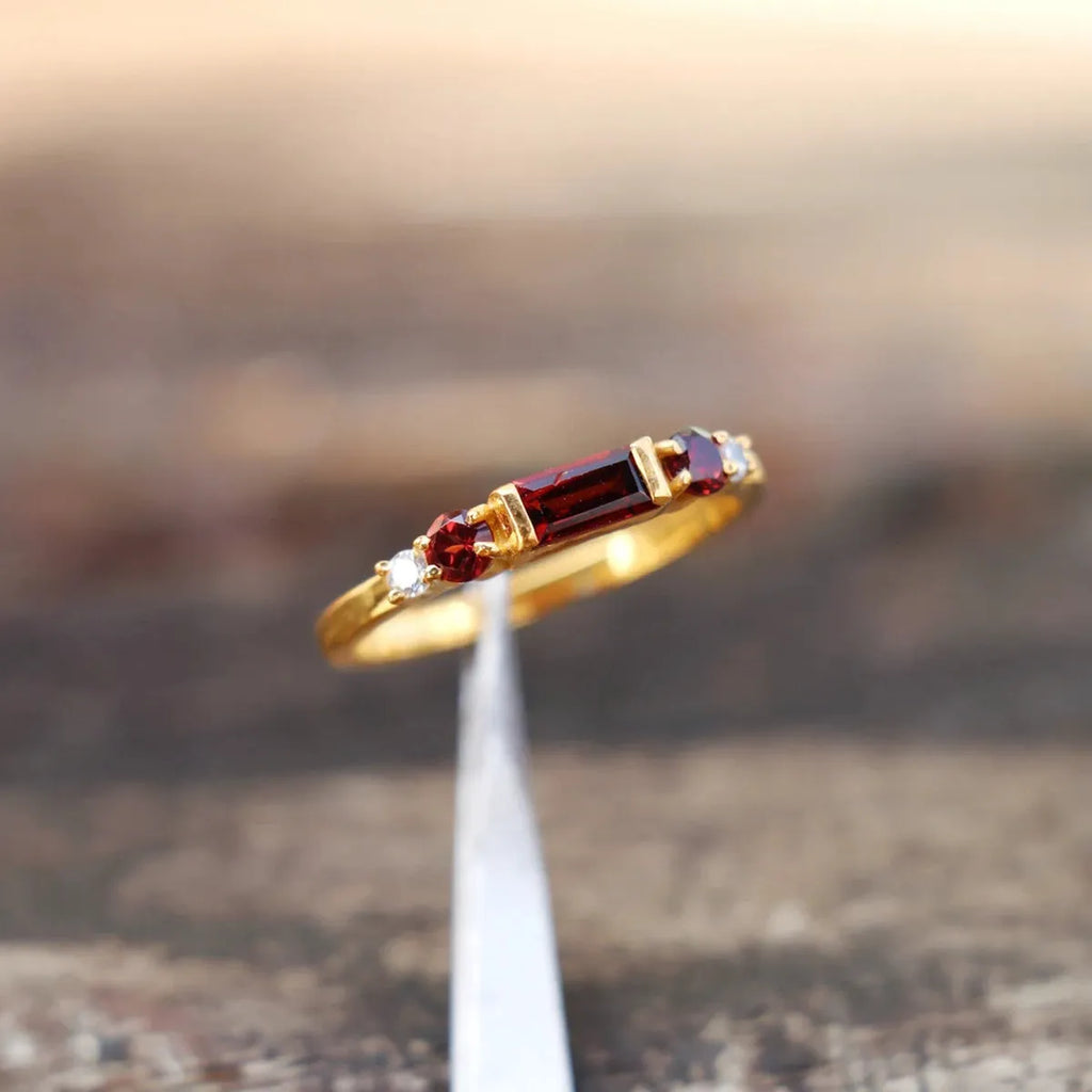 S925 sterling silver ring with redstone inlay on yellow gold band, geometric design, women's US size 7