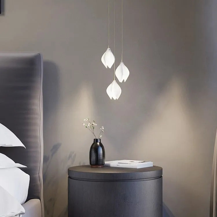 Ceramic magnolia single-headed pendant light with Nordic minimalist design