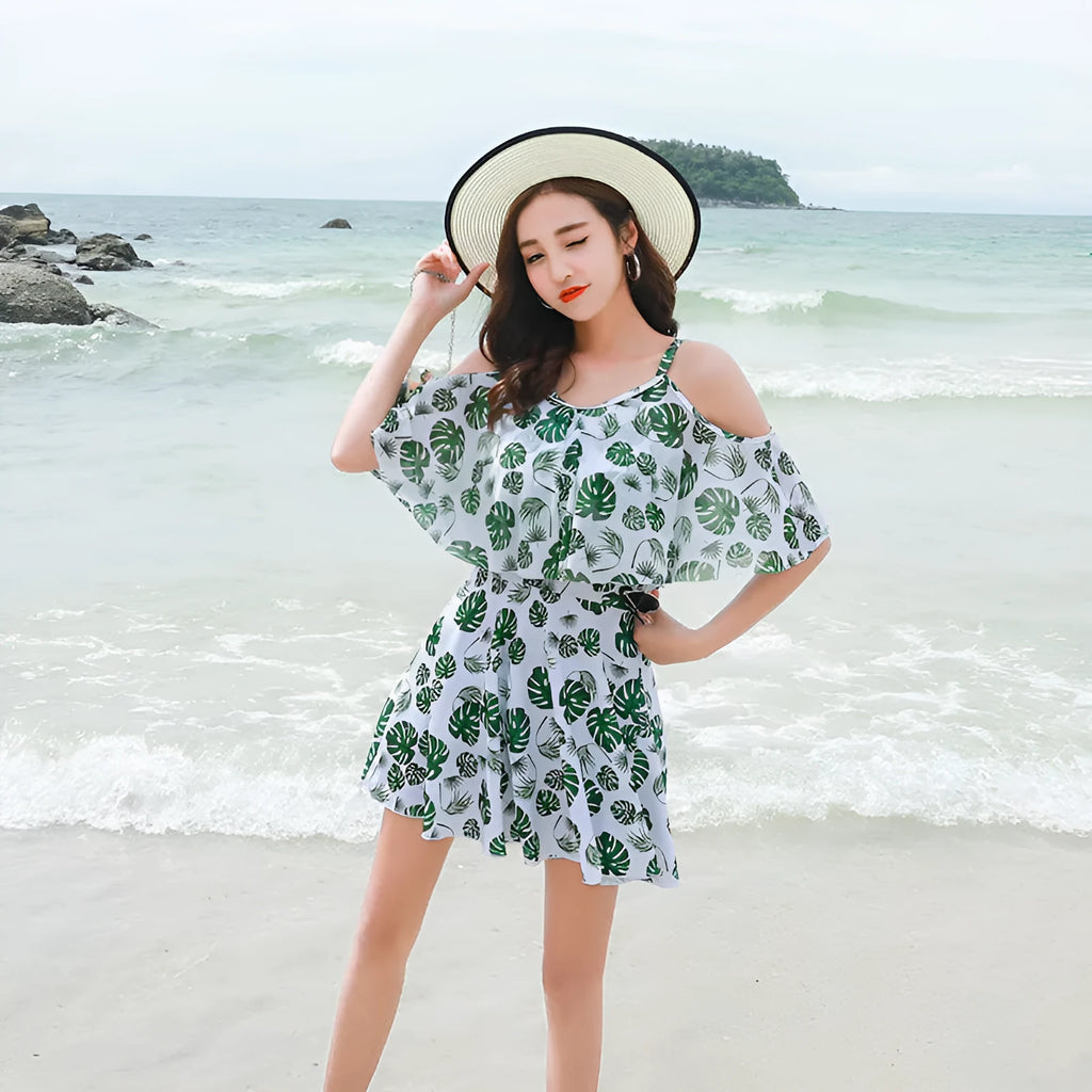 Women's one-piece solid colour polyester swimsuit in Green Leaf style