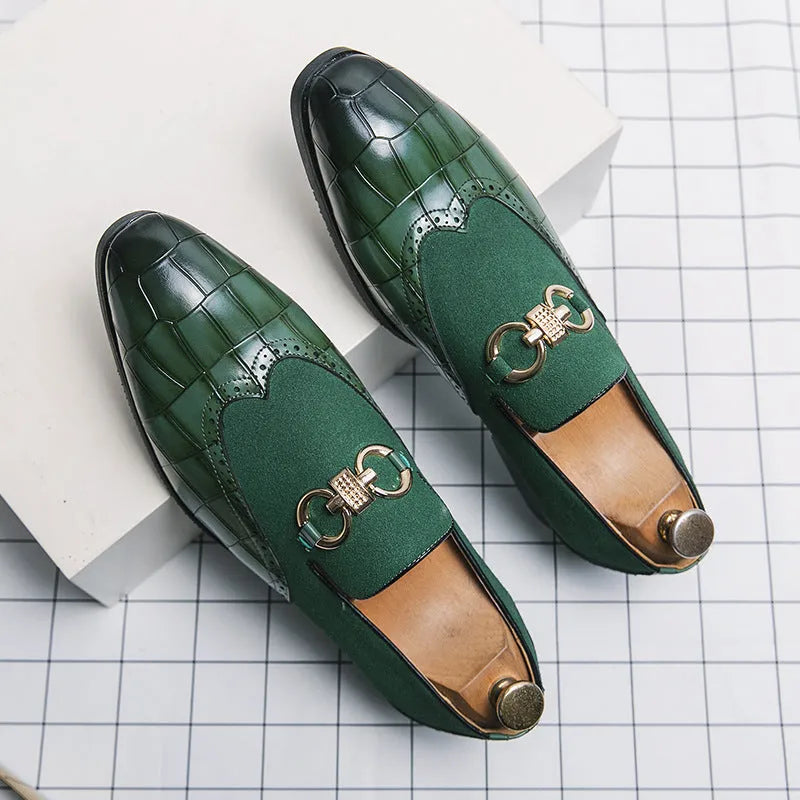 Korean style men's business casual shoes with pointed toe and sewing line details in black and green colour options
