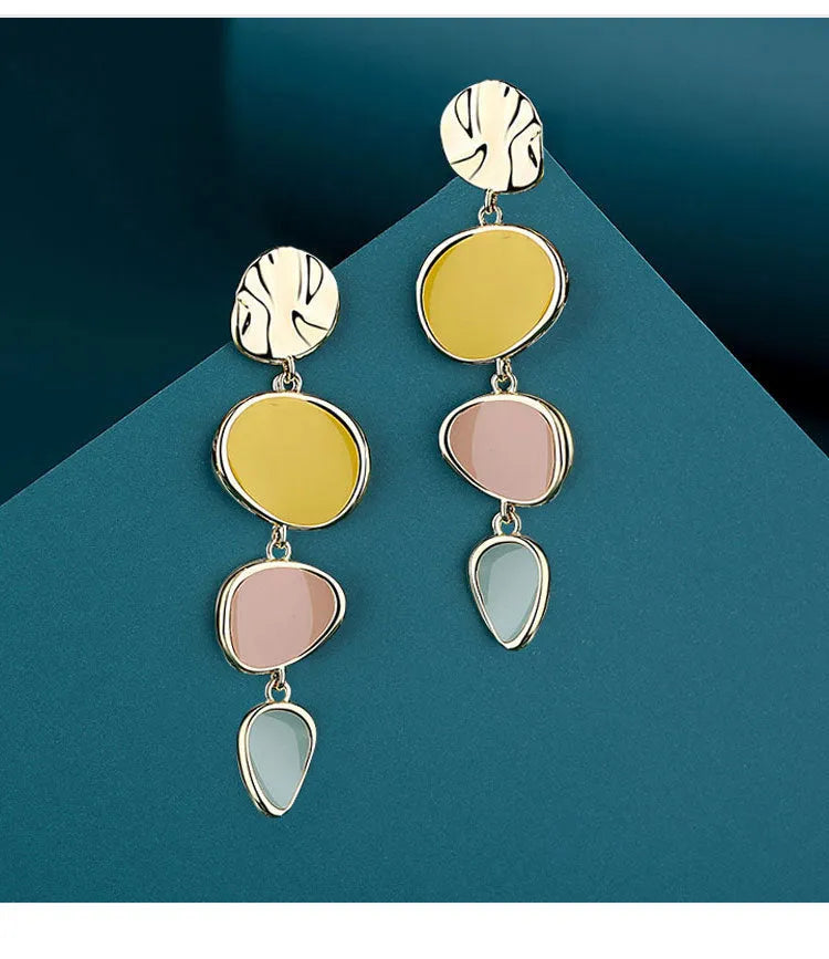 Morandi three-colour alloy wafer earrings with dripping oil treatment and vintage needle design