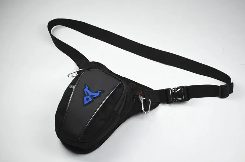Red 0105MC motorcycle leg bag made of 1200D Oxford cloth with crossbody strap.