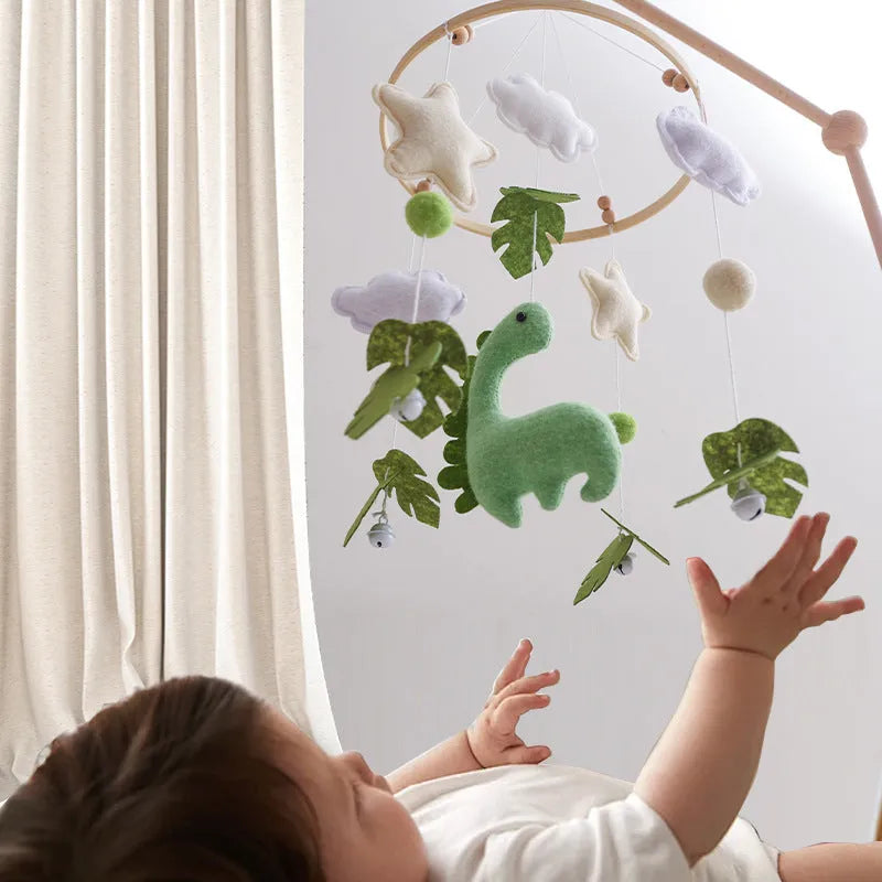 Baby bed bell pendant wind chime cloth hanging rattle with animal design for newborn vision training