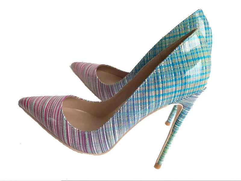 Pink and blue gradient women's high heel shoes with pointed toe and thin high heel on a plain background.