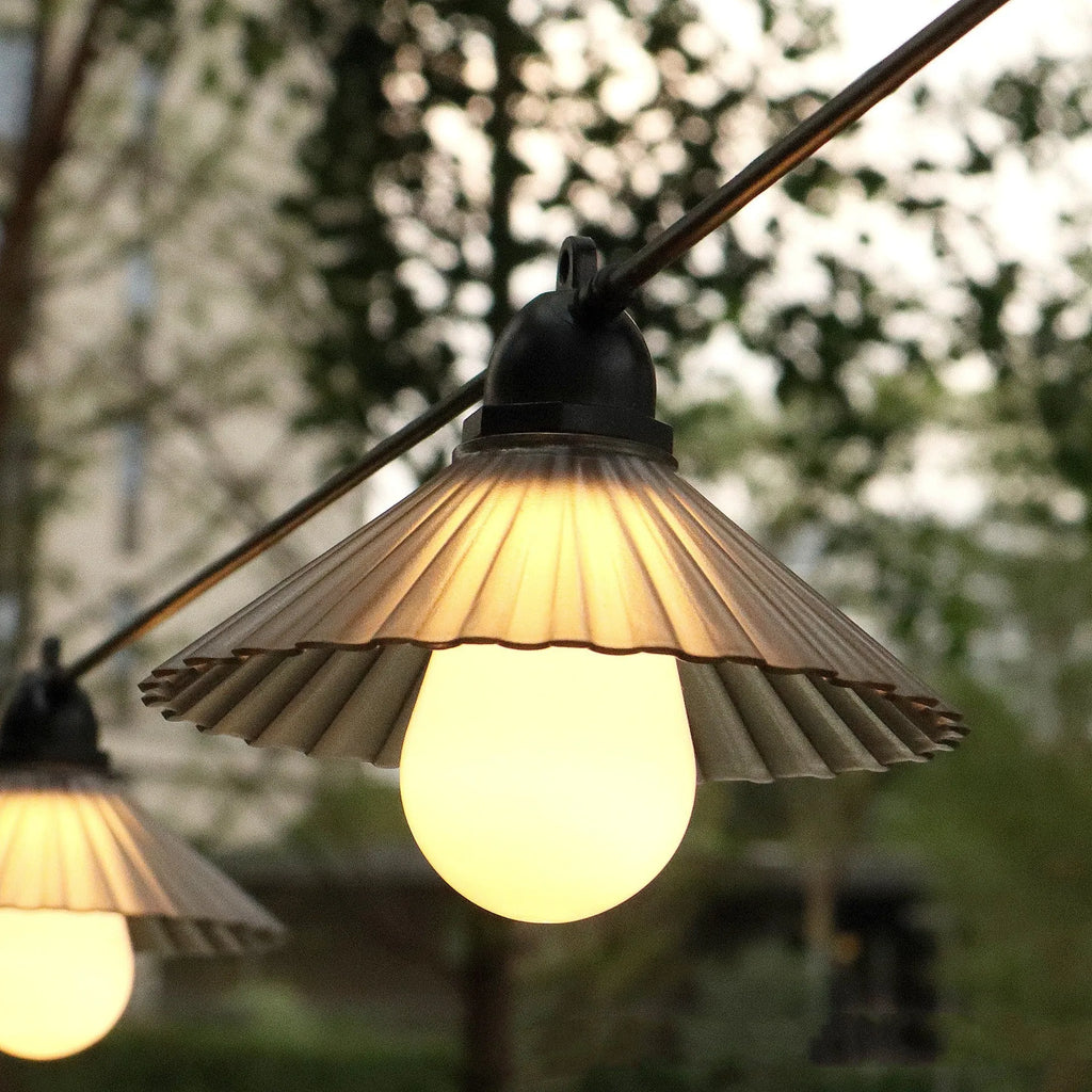 Flower shape LED outdoor string lights with IP65 waterproof rating for courtyard and camping