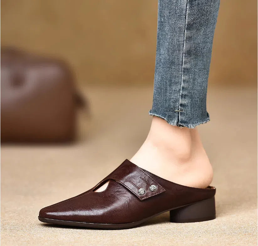 Women's noise-reducing slip-on slippers with hand-stitched pattern and first-layer sheepskin upper, beige colour, side view