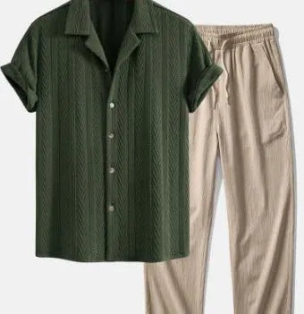 Casual slim fit short-sleeved shirt and trousers suit set with digital camouflage print, cardigan-style lapel.