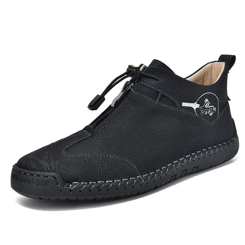 Men's casual leather shoes in black with rubber sole and 3-5cm mid heel