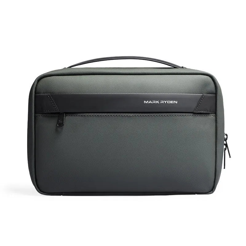Multi-functional wet dry separation storage bag in Oxford cloth with 20L capacity for toiletries organisation