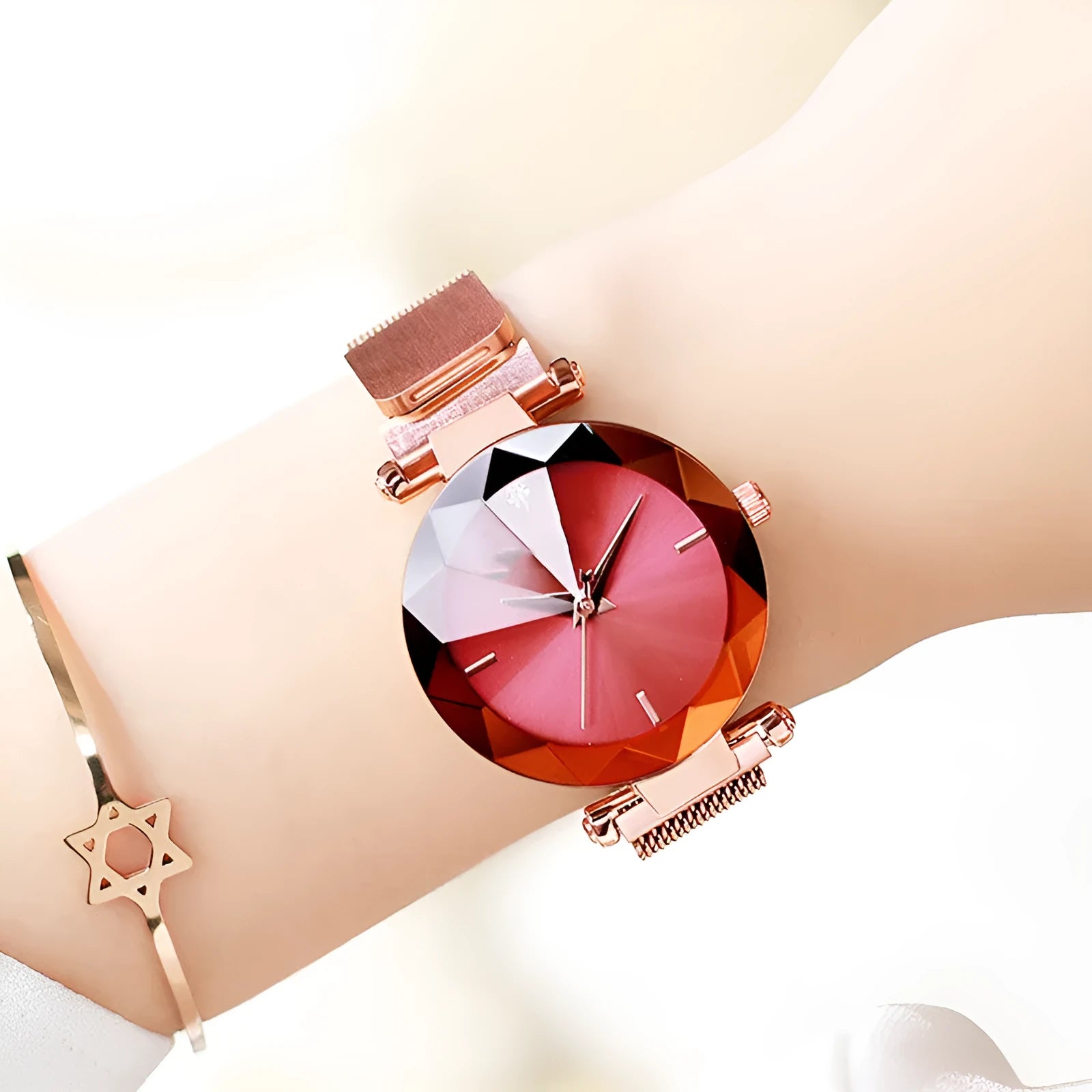 Women's quartz watch round dial alloy case mesh belt strap pink colour