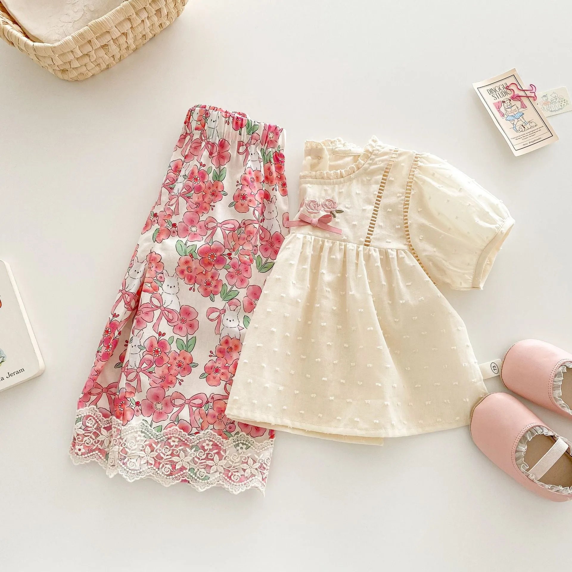 Children's lace collar cotton shirt and lace straight-leg pants set in almond colour