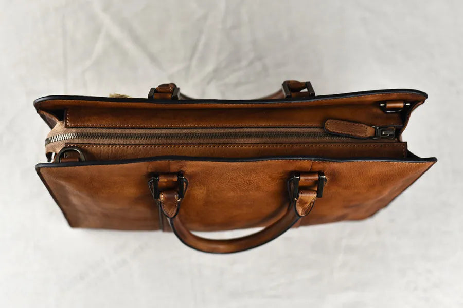 Men's 14-inch horizontal leather business handbag in khaki or black with zipper opening