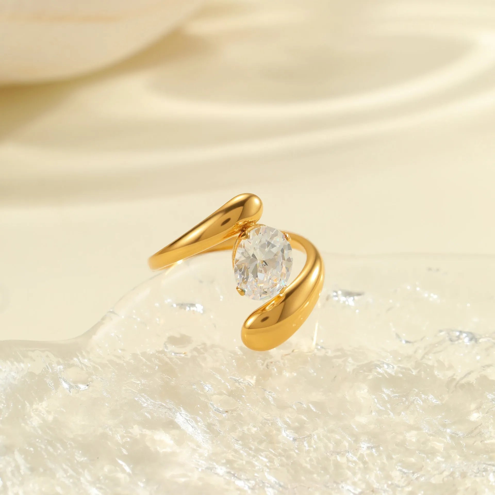 Geometric stainless steel women's ring with adjustable open mouth design and zircon details